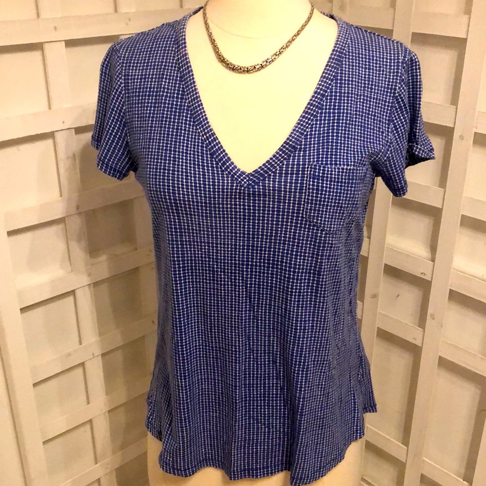 *Rare Find Gap Checked Tshirt*